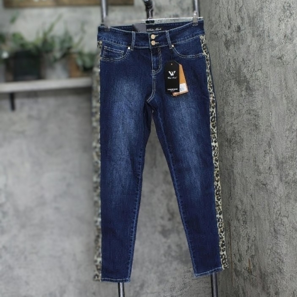 New,  Blue Jeans with Leopard Stripe